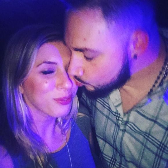 Meet your Posher, Laura - Picture 2 of 3